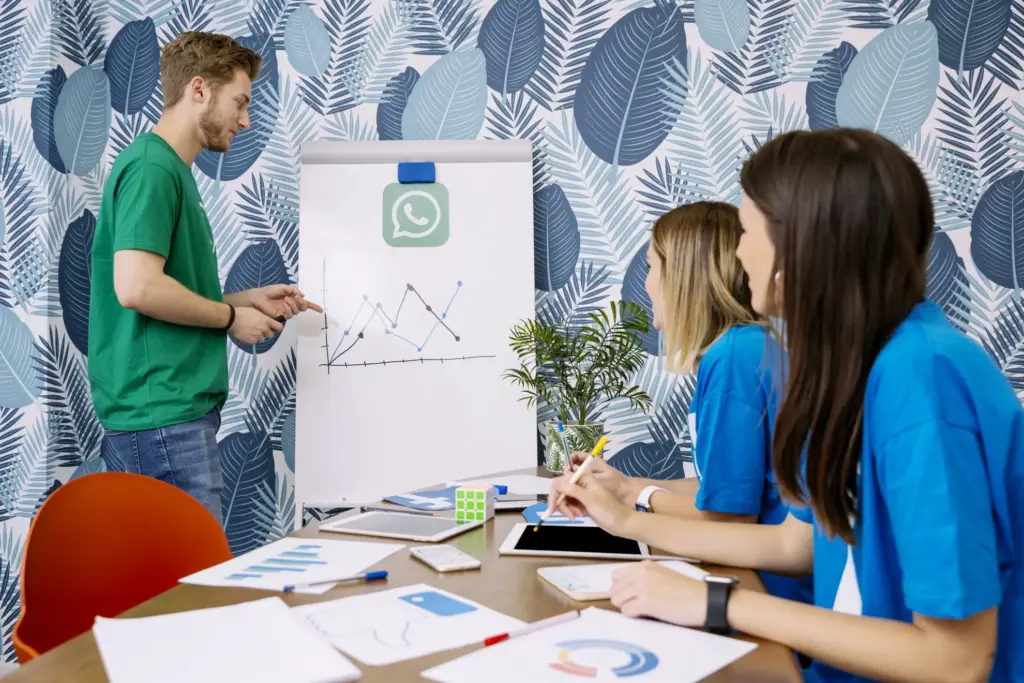 What is a WhatsApp channel? Boost your strategy